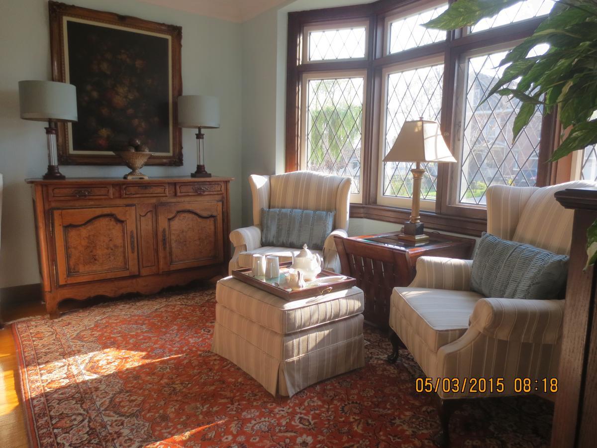 Bed and Breakfast Robinsong à Thorold Extérieur photo