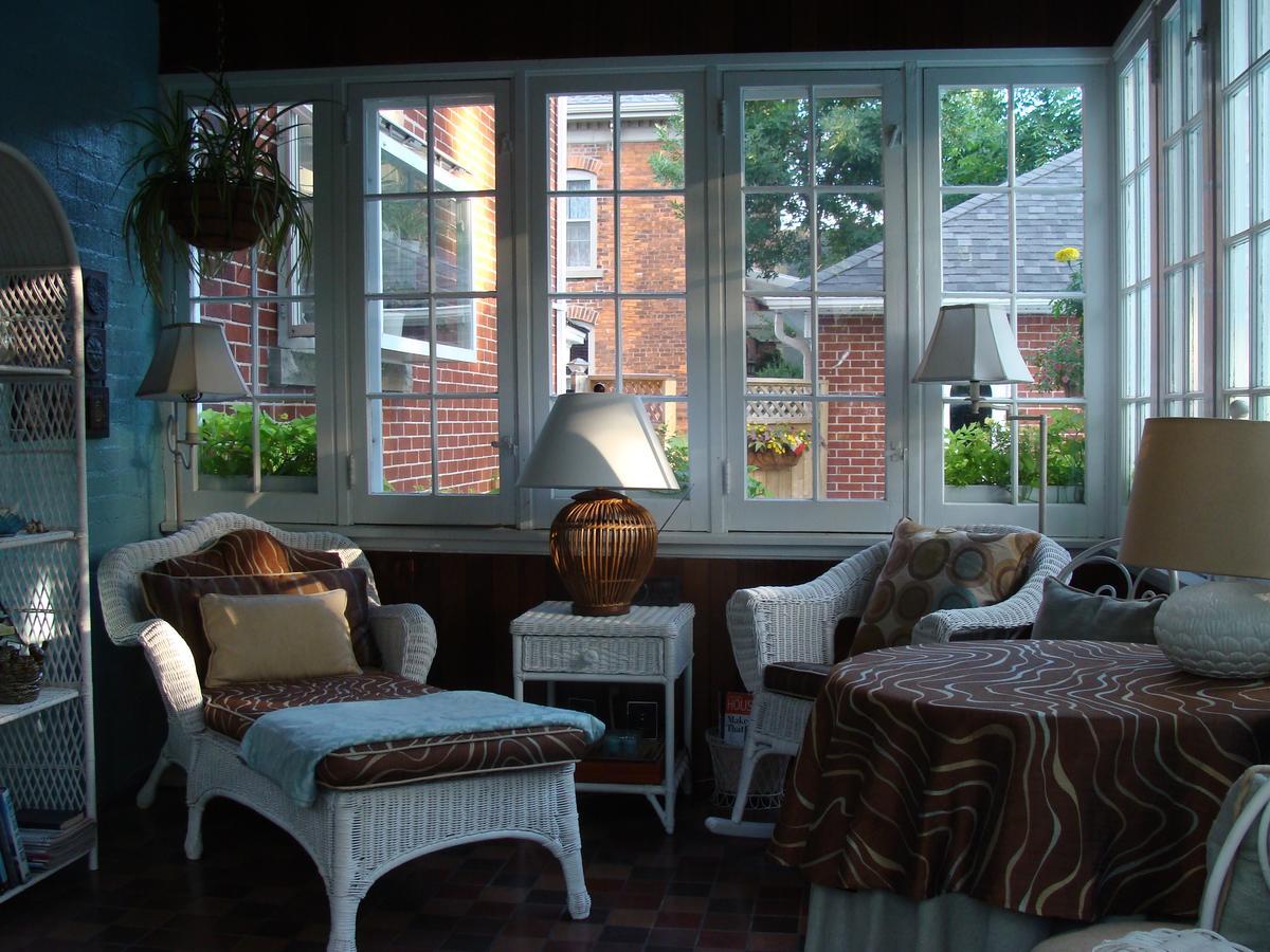 Bed and Breakfast Robinsong à Thorold Extérieur photo
